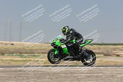 media/Aug-03-2025-TrackDaz (Sun) [[bf4a71acf9]]/B Group/1220pm (Wheelie Bump)/